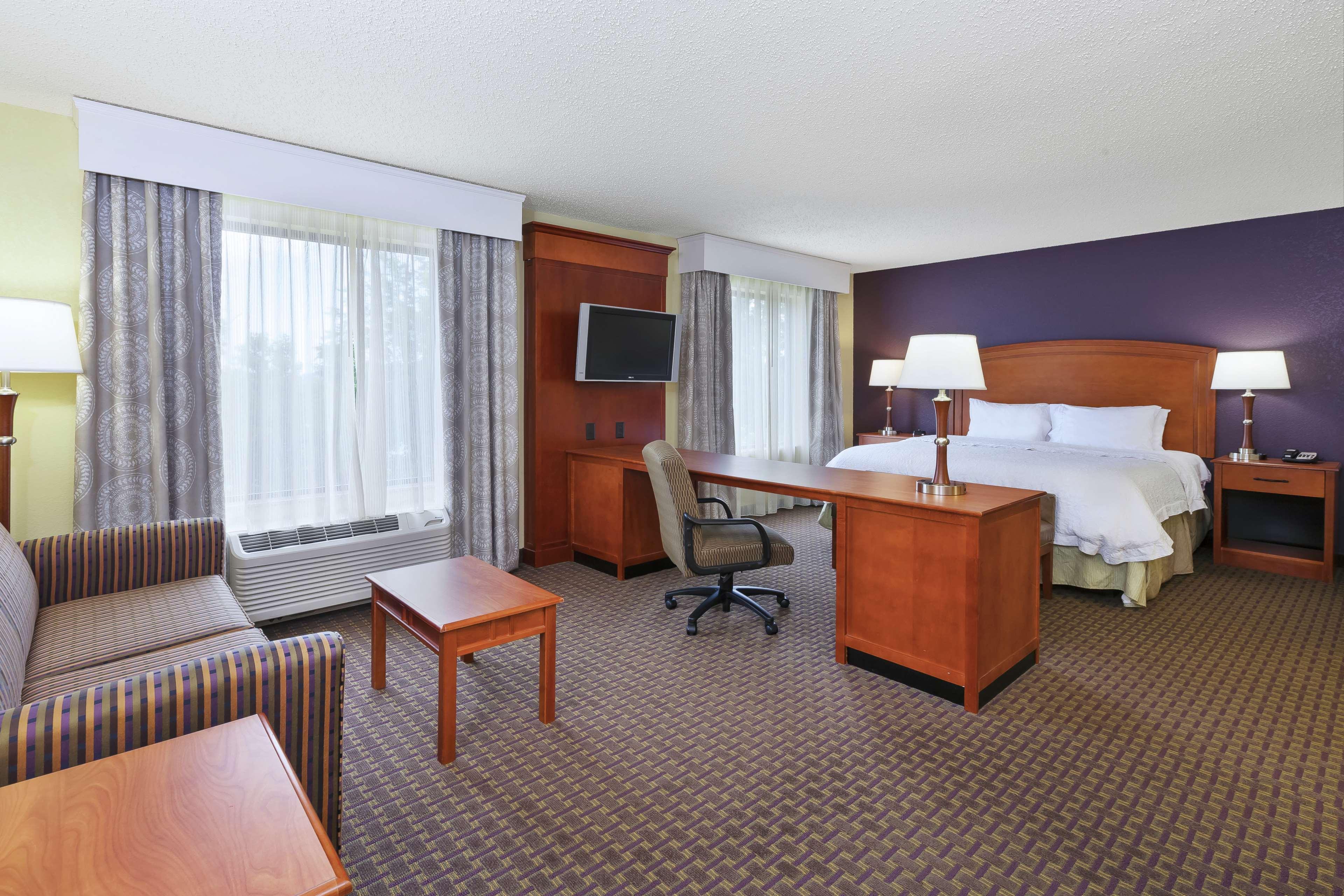 Hampton Inn & Suites Grand Rapids-Airport 28Th St Cascade Екстериор снимка