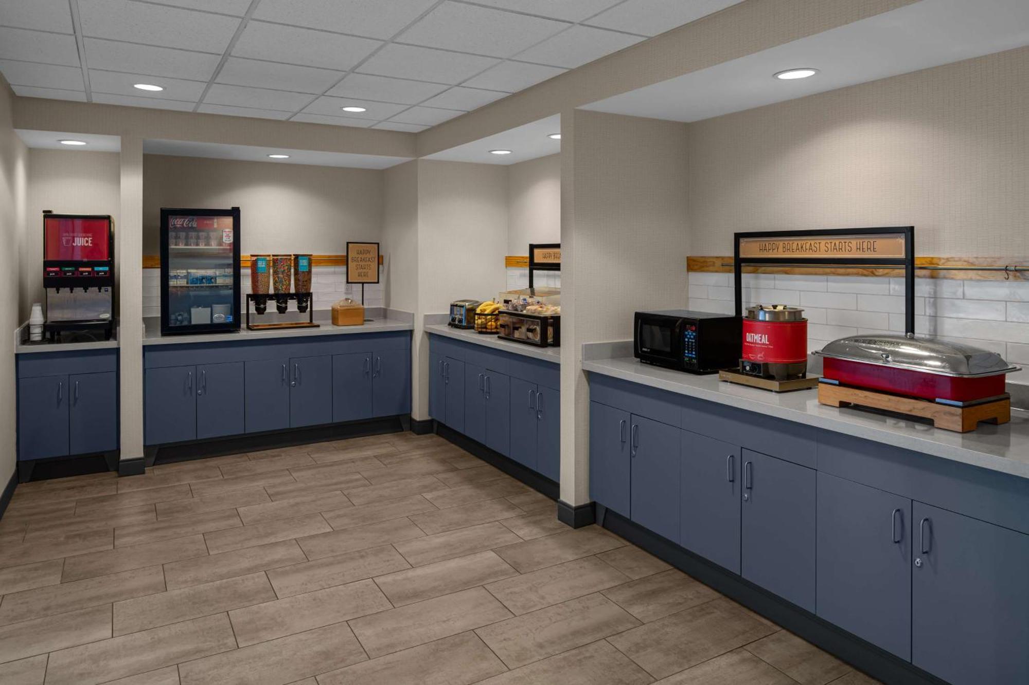 Hampton Inn & Suites Grand Rapids-Airport 28Th St Cascade Екстериор снимка
