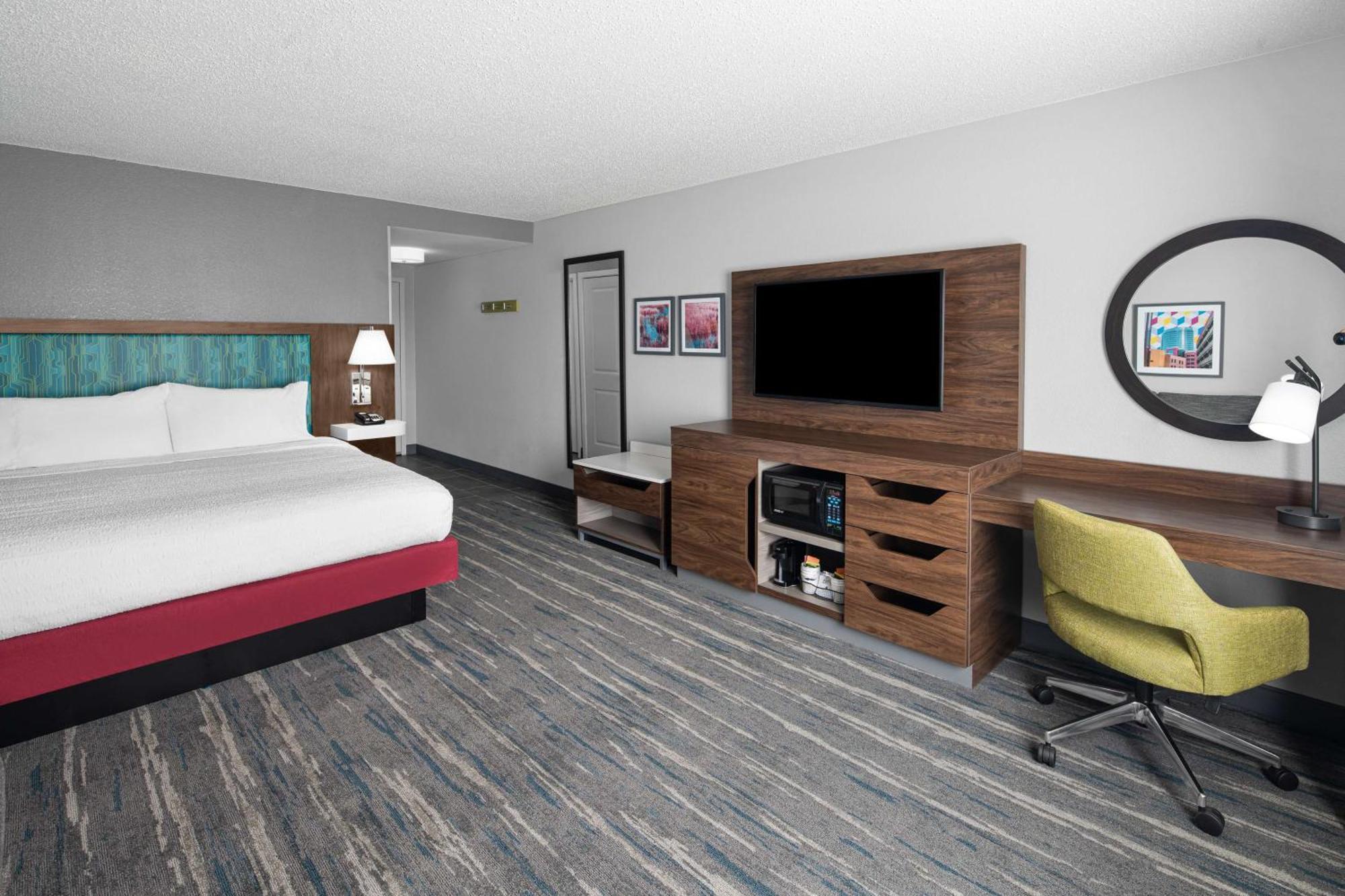Hampton Inn & Suites Grand Rapids-Airport 28Th St Cascade Екстериор снимка