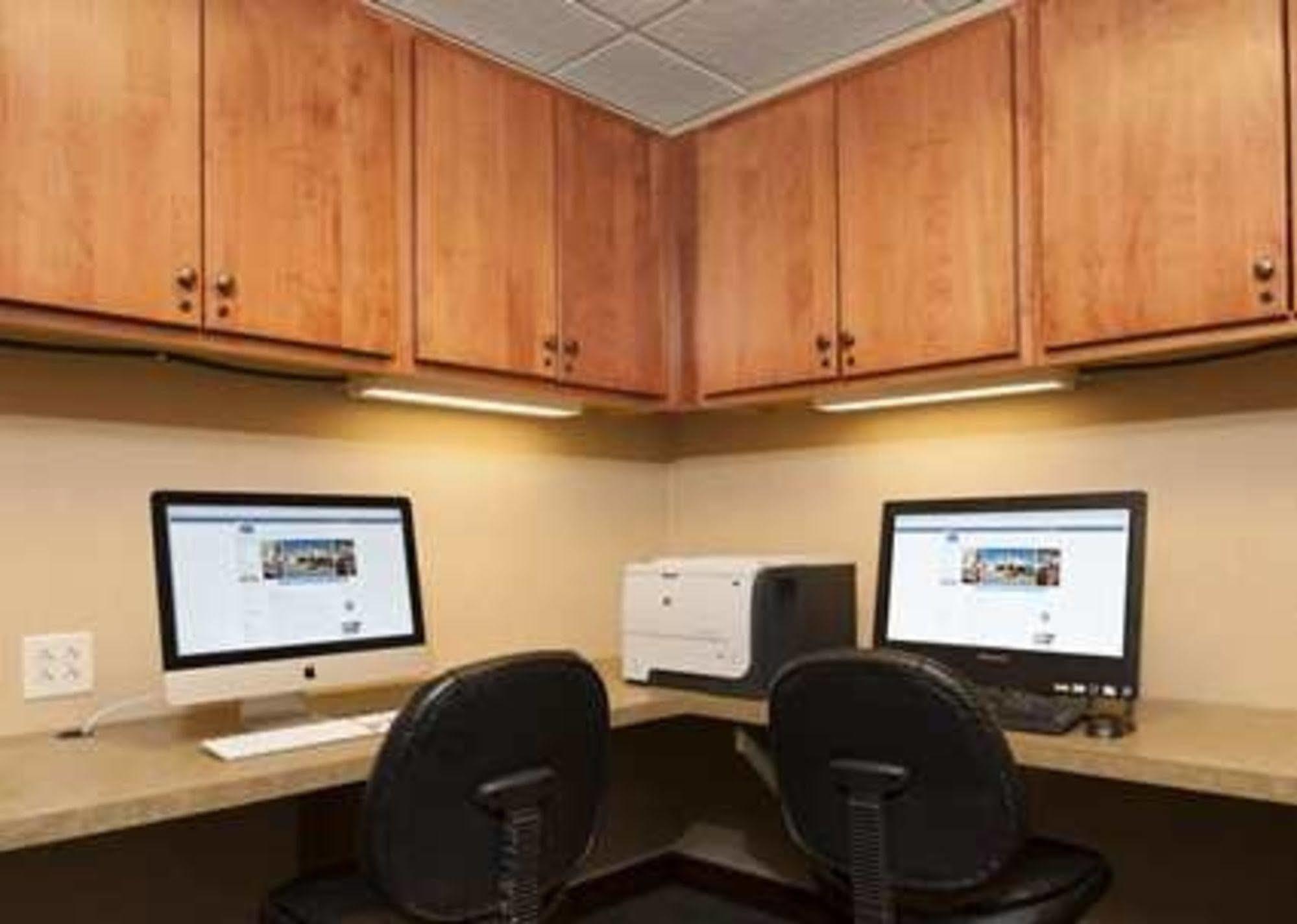 Hampton Inn & Suites Grand Rapids-Airport 28Th St Cascade Екстериор снимка